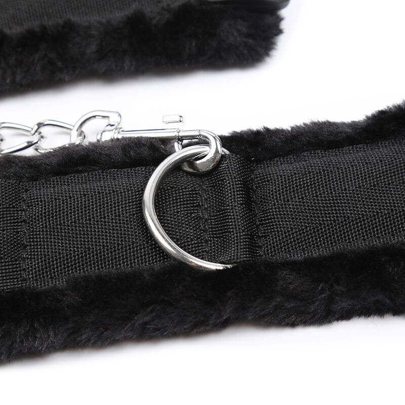OHMAMA FETISH - FURRY LINED WRIST RESTRAINTS - Image 3