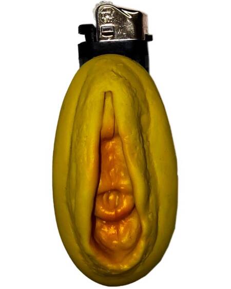 DIABLO PICANTE - GOLDEN COLORED LIGHTER VAGINA