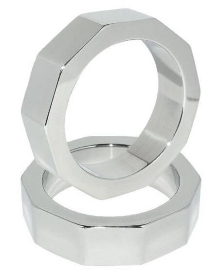 METAL HARD - PENIS AND TESTICLE NUT RING 50 MM